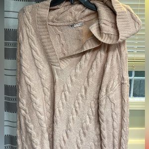 size XL hooded knit sweater